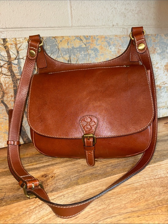 Patricia Nash Handbags - Patricia Nash British Tan Full Grain  Leather Crossbody / Saddle Bag Brass